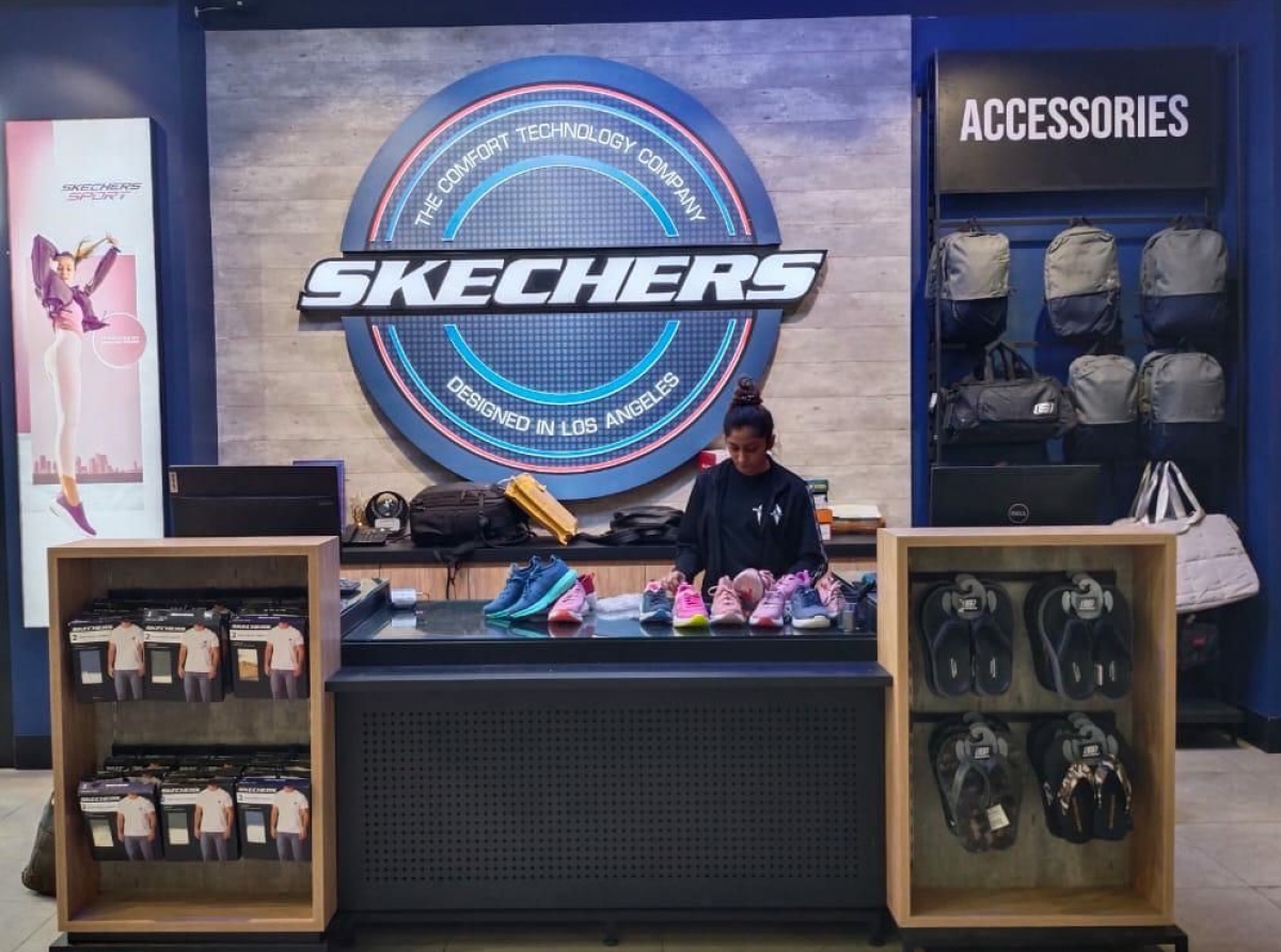 Skechers